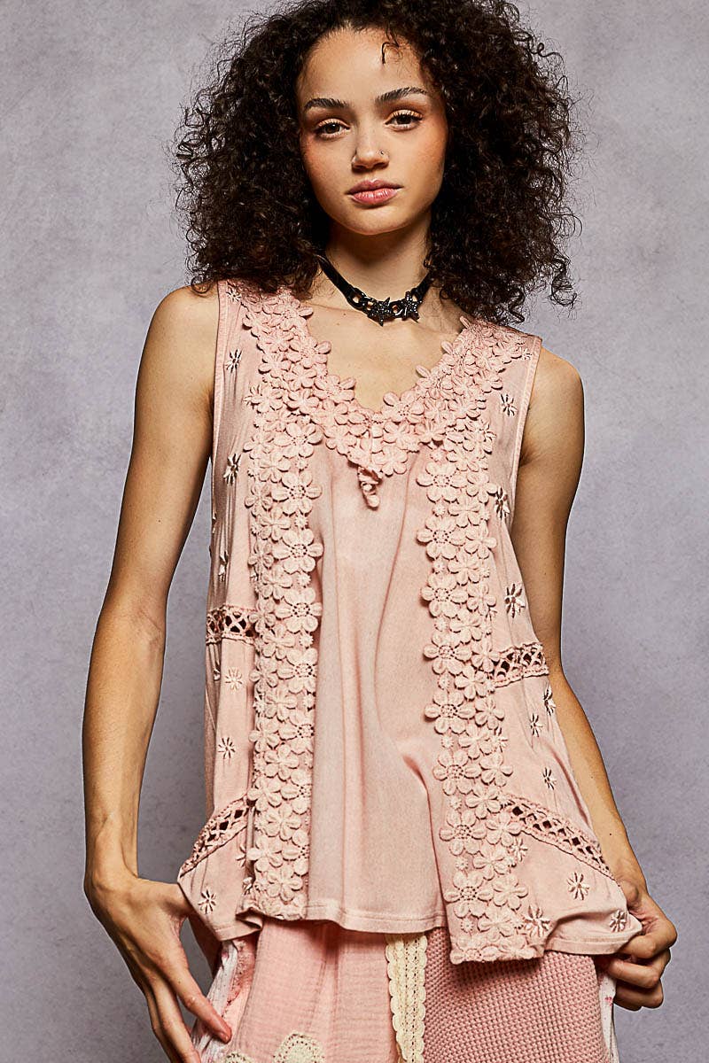 POL Sleeveless contrast floral lace crochet detail v-neck top