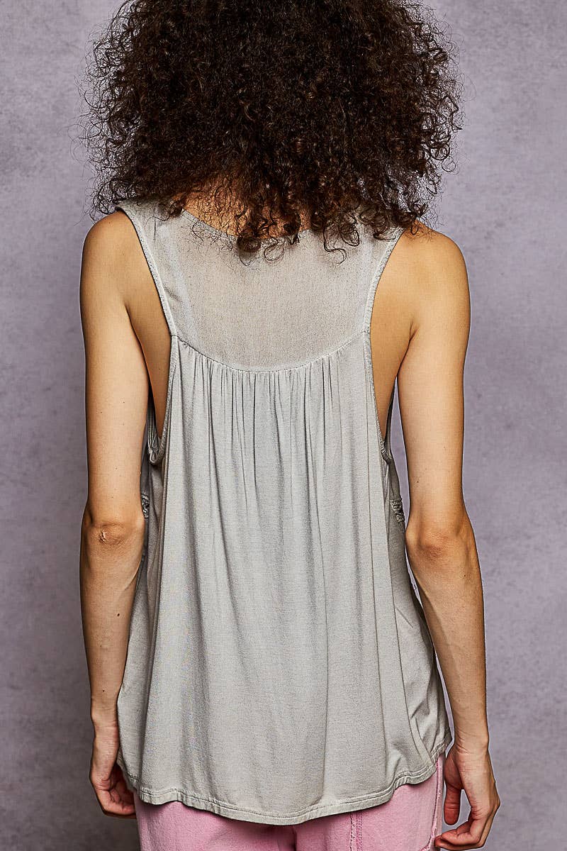 POL Sleeveless contrast floral lace crochet detail v-neck top
